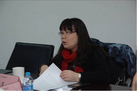 国家法官学院教授王立在会上发言